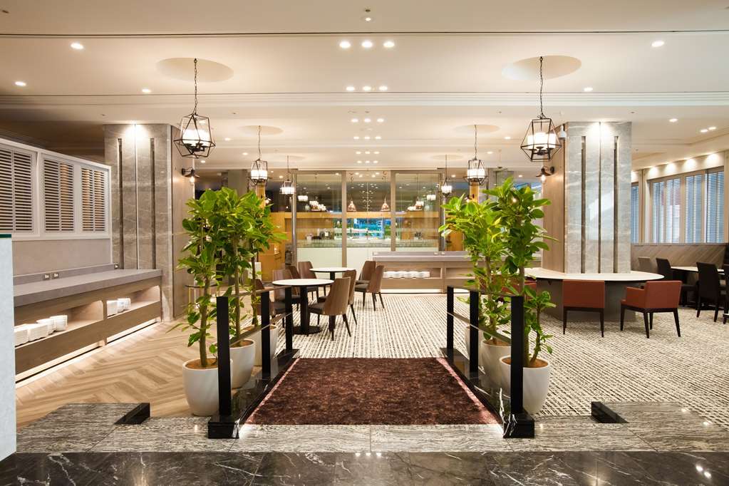 Rembrandt Hotel Ebina Restaurace fotografie